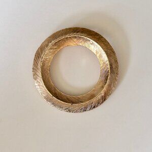 Vintage Gold Tone Circle Brooch Pin